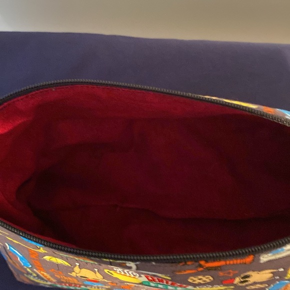 “Friends” themed lined zippered handmade makeup bag - Picture 2 of 3